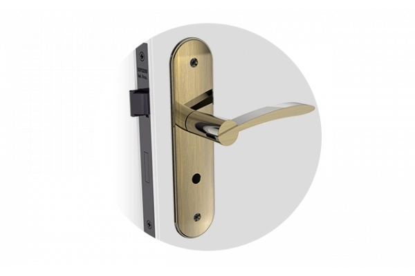 FECHADURA HORUS RETA BAN ANTIQUE BRASS ESP43 40X53